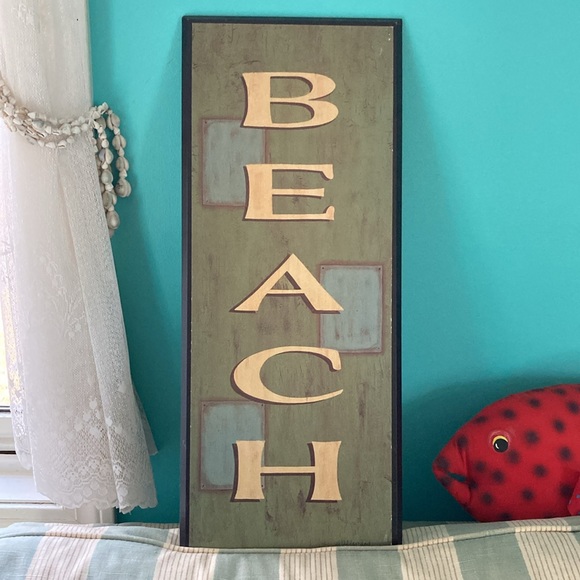 BEACH - Picture 6 of 8